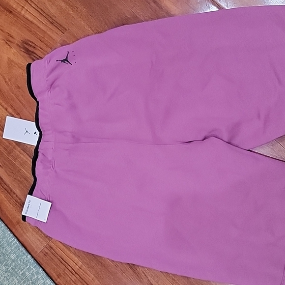 NWT Men's Jordan sweatpants - Picture 8 of 13